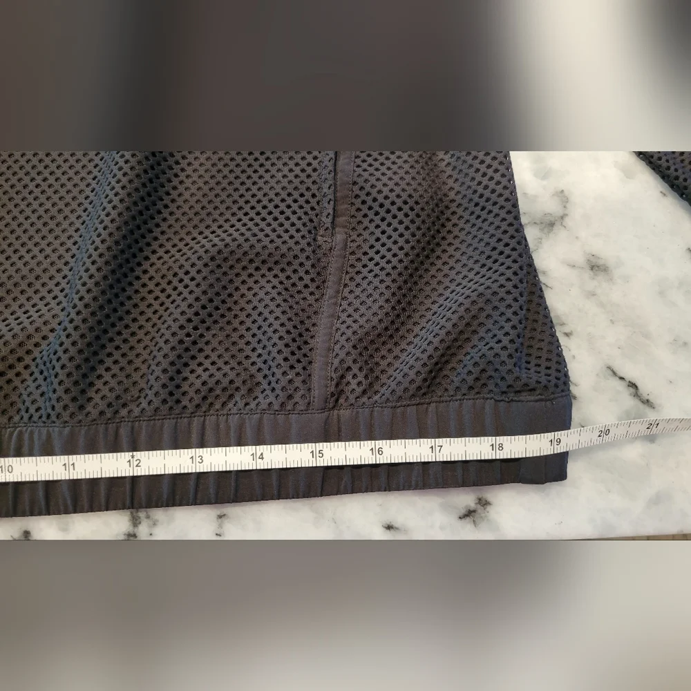 Lululemon Rare Black Mesh Long Sleeve Top - Picture 3 of 10